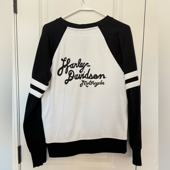 Harley-Davidson Black and White Button-Up Top - Picture 3 of 3